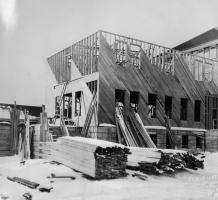Construction of a hospital wing at Essondale 1929